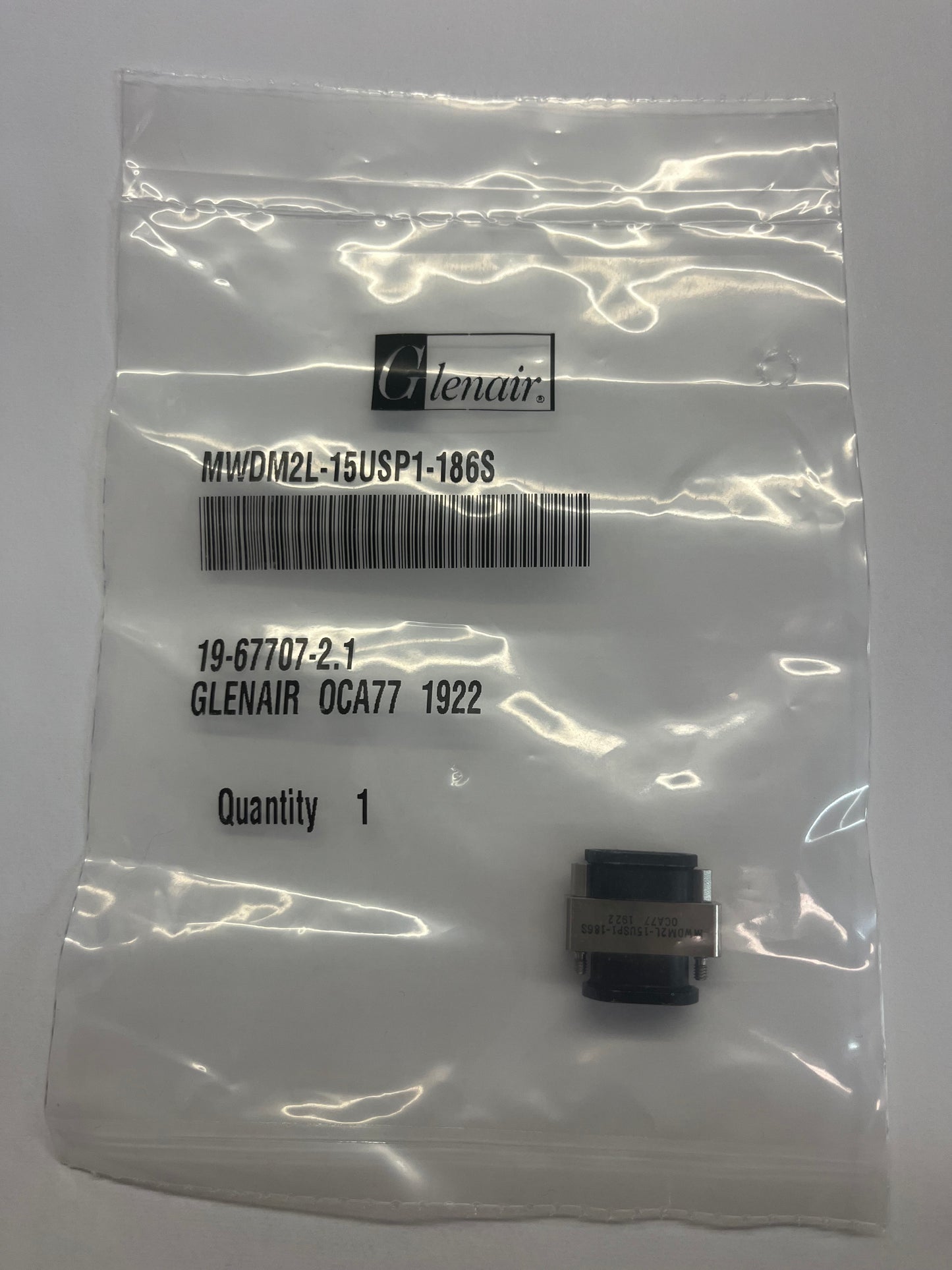 Glenair MWDM2L-15USP1-186S Conn D Subminiature 15POS D-Sub to 15POS D-Sub Plug-Receptacle ST