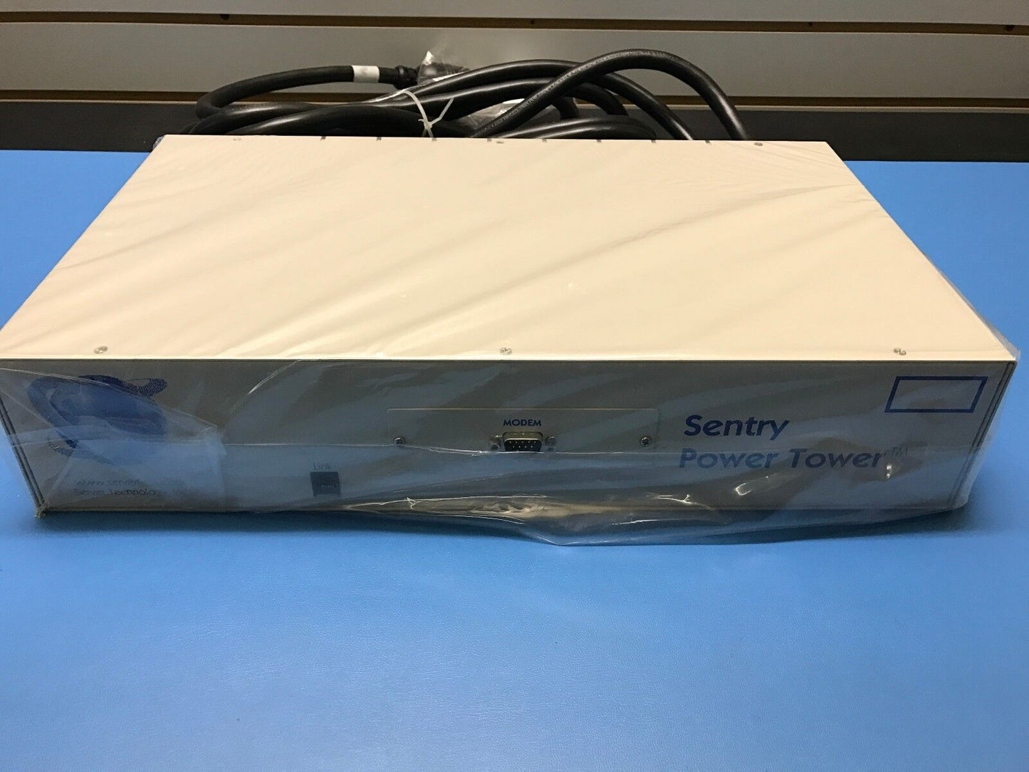 Sentry Power Tower XL Fail-Safe Rackmount Power Control Unit PTXL-HF16-2-06 NEW