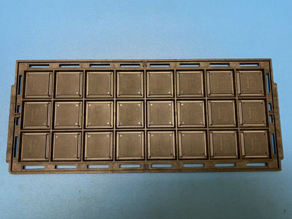 RADISYS# R400EX-02-R. Lot 24 pcs/tray 11+ DC. Intel486 System Controller